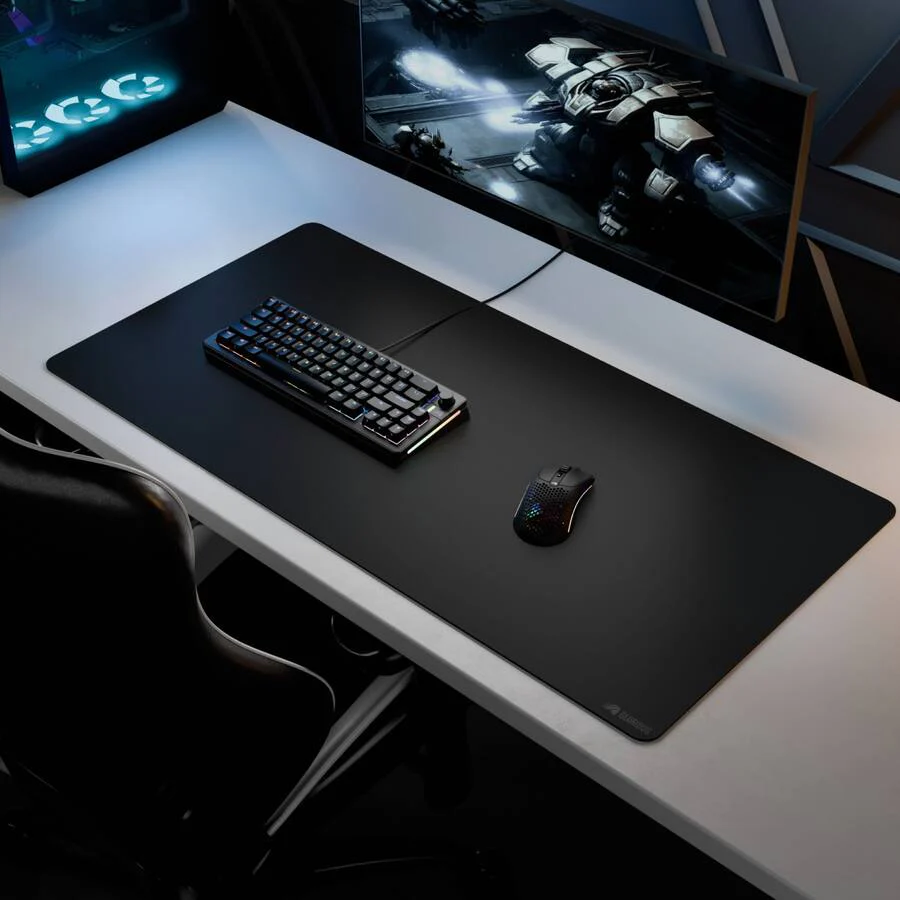 Glorious Edgeless XXL Mouse Pad (460mm x 915mm) - Black - Image 5
