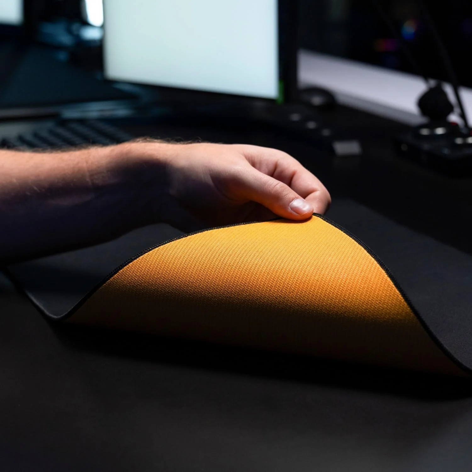 Glorious Stitched XXL Mouse Pad (460mm x 915mm) - Black - Image 4