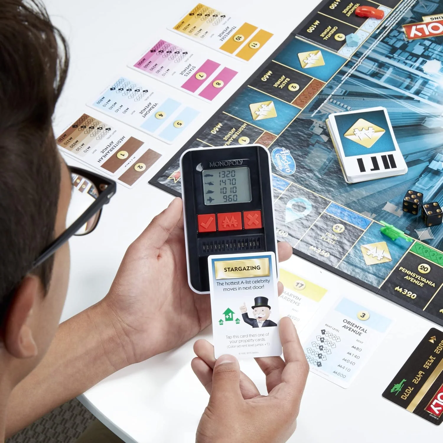 Hasbro Gaming Monopoly Ultimate Banking - Image 5