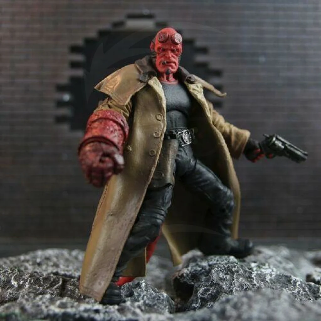 Hellboy Mezco HB 7" Action Figure Smoking Ver. Series 2 Collection - Image 6