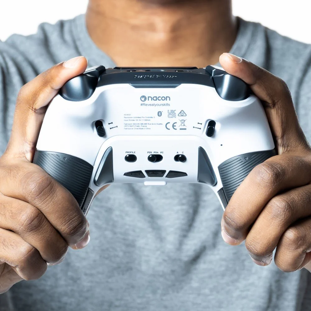 Nacon - Revolution 5 Pro Wireless Controller for PS5, PS4 and PC - White - Image 7