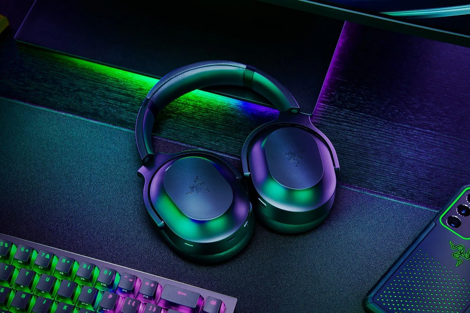 Razer Barracuda Pro Wireless & BT Hybrid ANC Gaming Headset - Image 4
