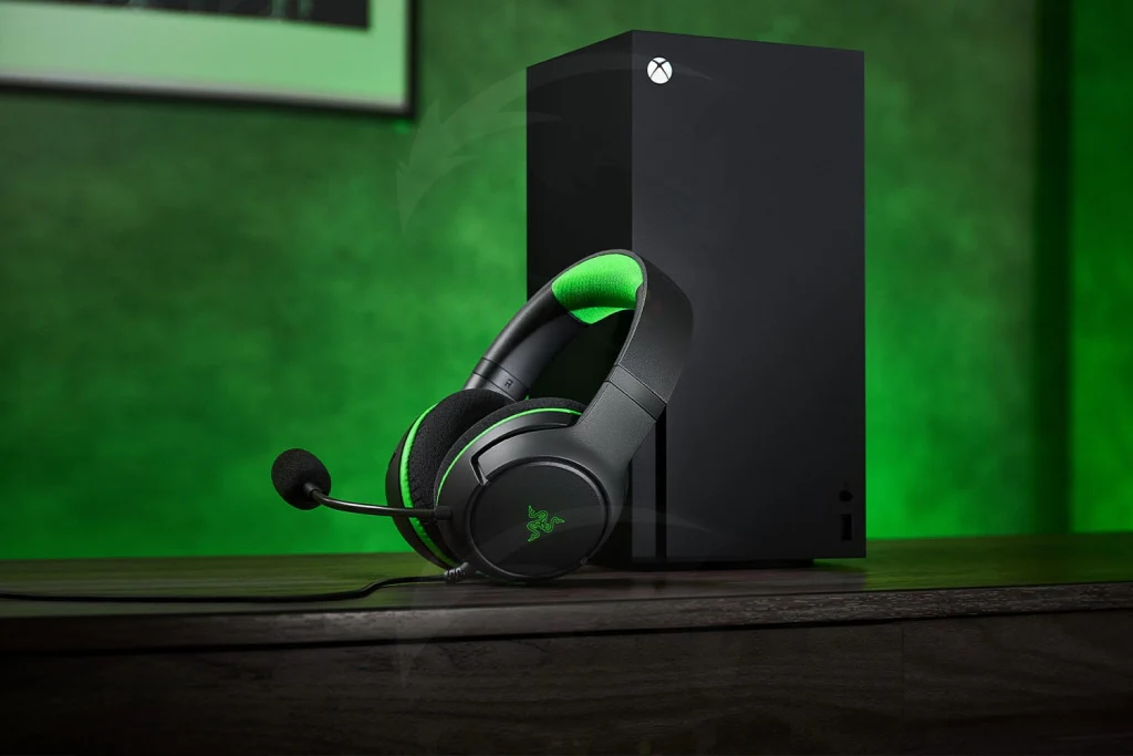 Razer Kaira X for Xbox (2021) - Black Wired Gaming Headset for Xbox Series X|S - Image 4
